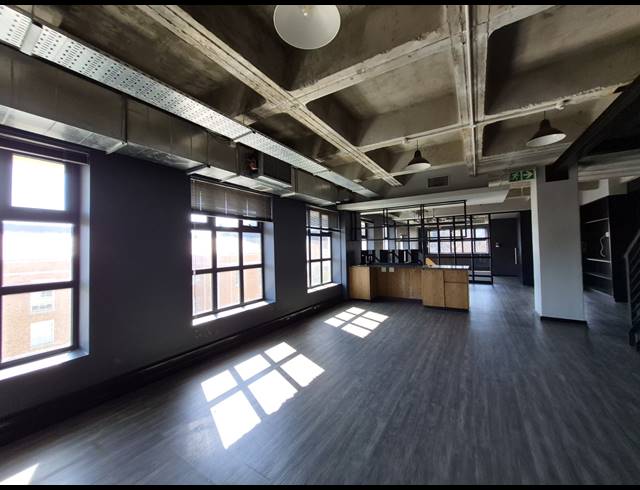 744M² OFFICE TO LET IN ROSEBANK